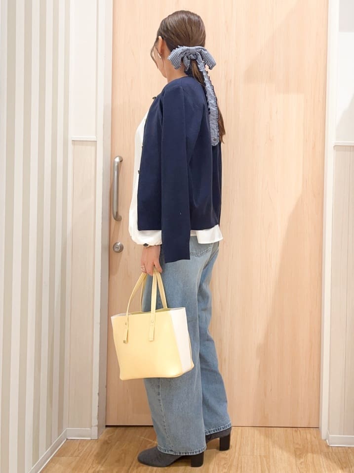 natsumiさんの「SHOO･LA･RUE｜【洗濯機可/S-LL】ふんわりとしたお袖が愛らしい ジレスタイルに合うブラウス」を使ったコーディネート
