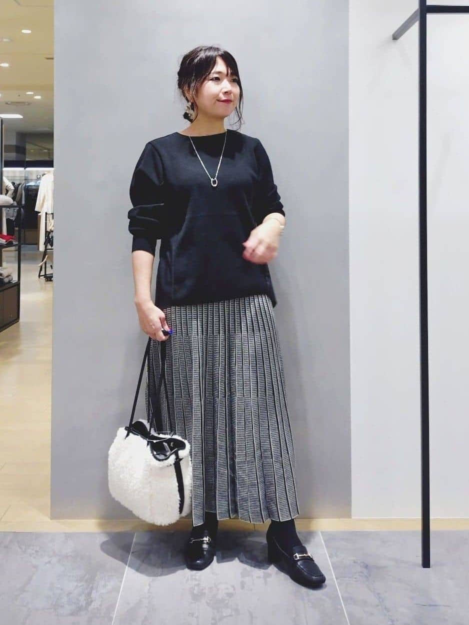 TOMOMIさんの「INDIVI｜【軽量／ウール混】ライトフォルム ロングコート」を使ったコーディネート