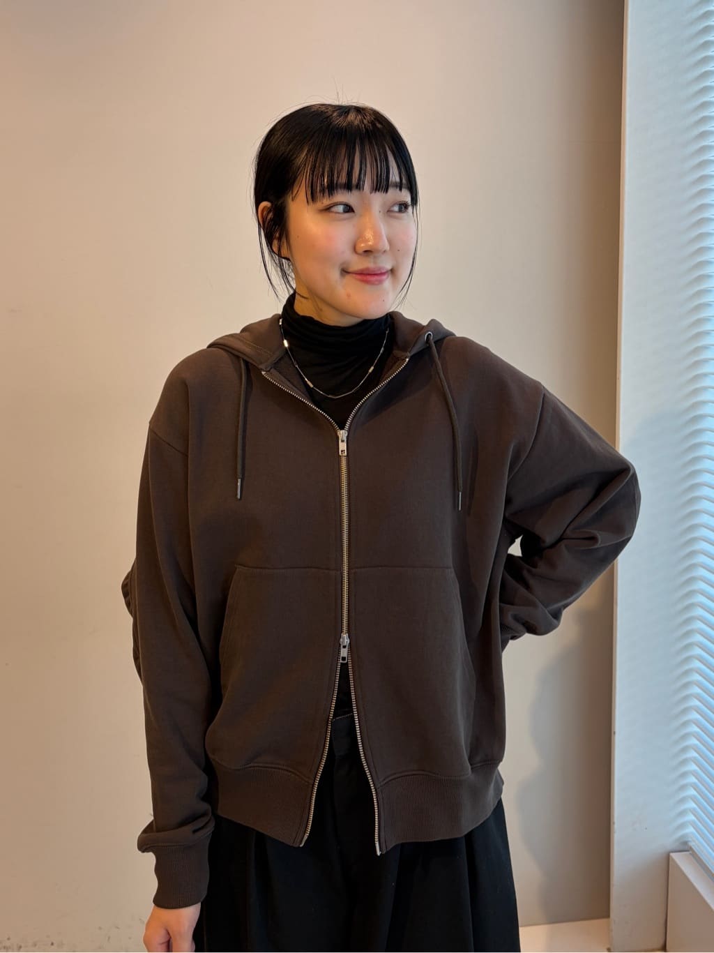 Akutagawaさんの「tk.TAKEO KIKUCHI｜アームシャーリングジップパーカー」を使ったコーディネート