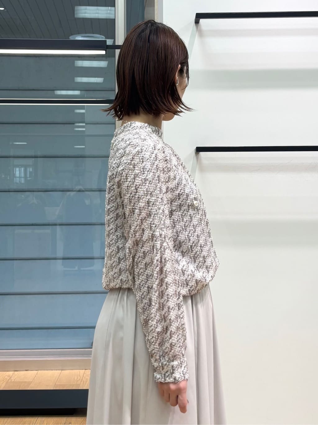 asamiさんの「INDIVI｜【きれいめ／オフィス／イベント】フェザージャカードブラウス」を使ったコーディネート
