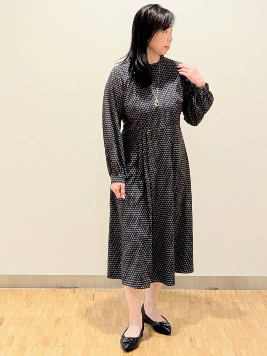 なおさんの「Reflect｜【通勤/お出かけ◎】ジオメプリントクラシカルワンピース」を使ったコーディネート