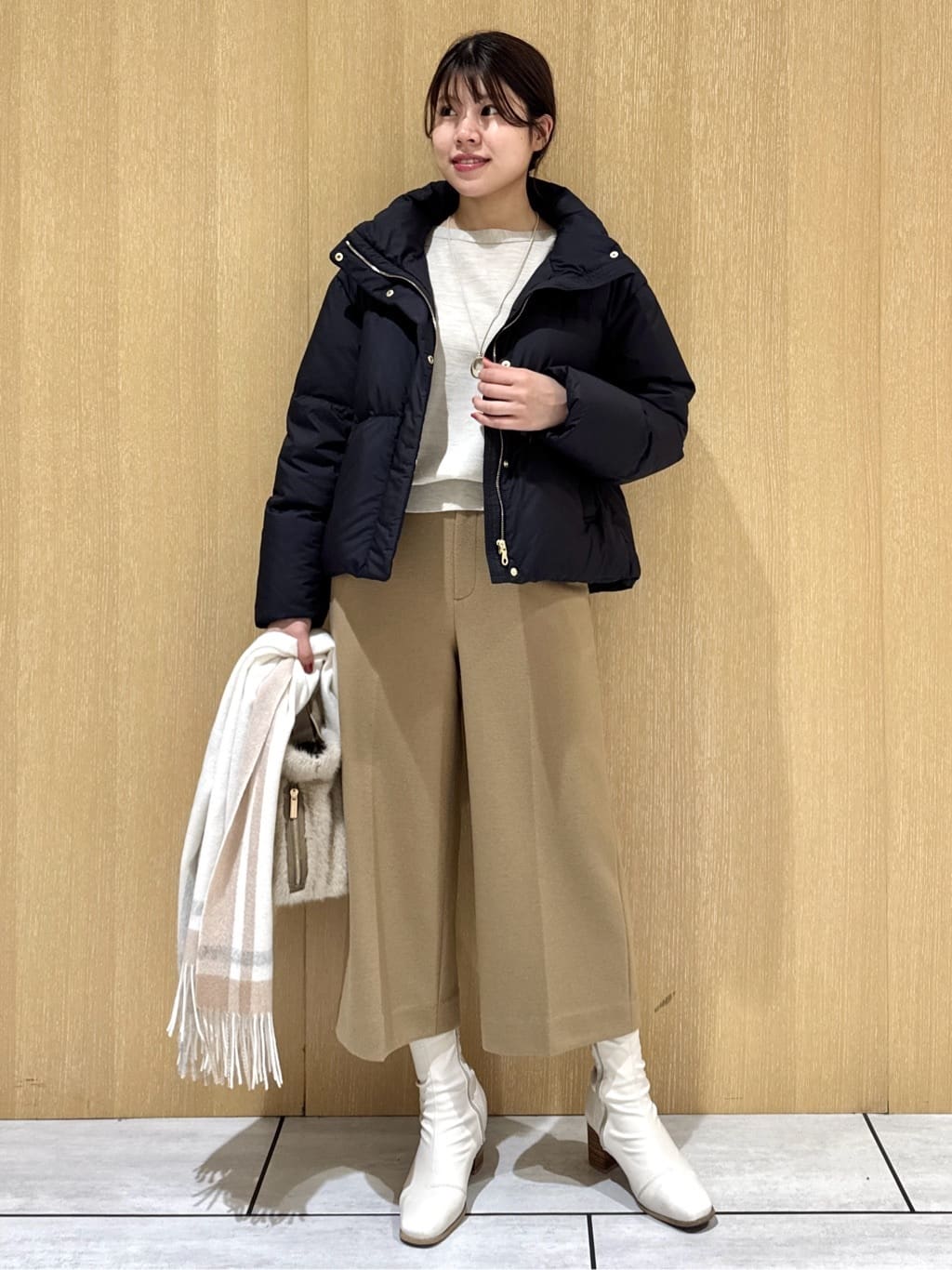 nanaさんの「UNTITLED｜【トレンド/撥水機能/防寒】ショートダウンコート」を使ったコーディネート