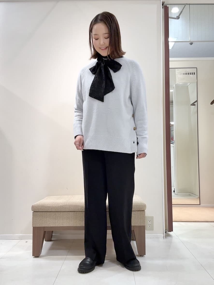 YUIさんの「UNTITLED｜【重ね着もおすすめ/洗える】ウールカシミヤ クルーネックニット」を使ったコーディネート