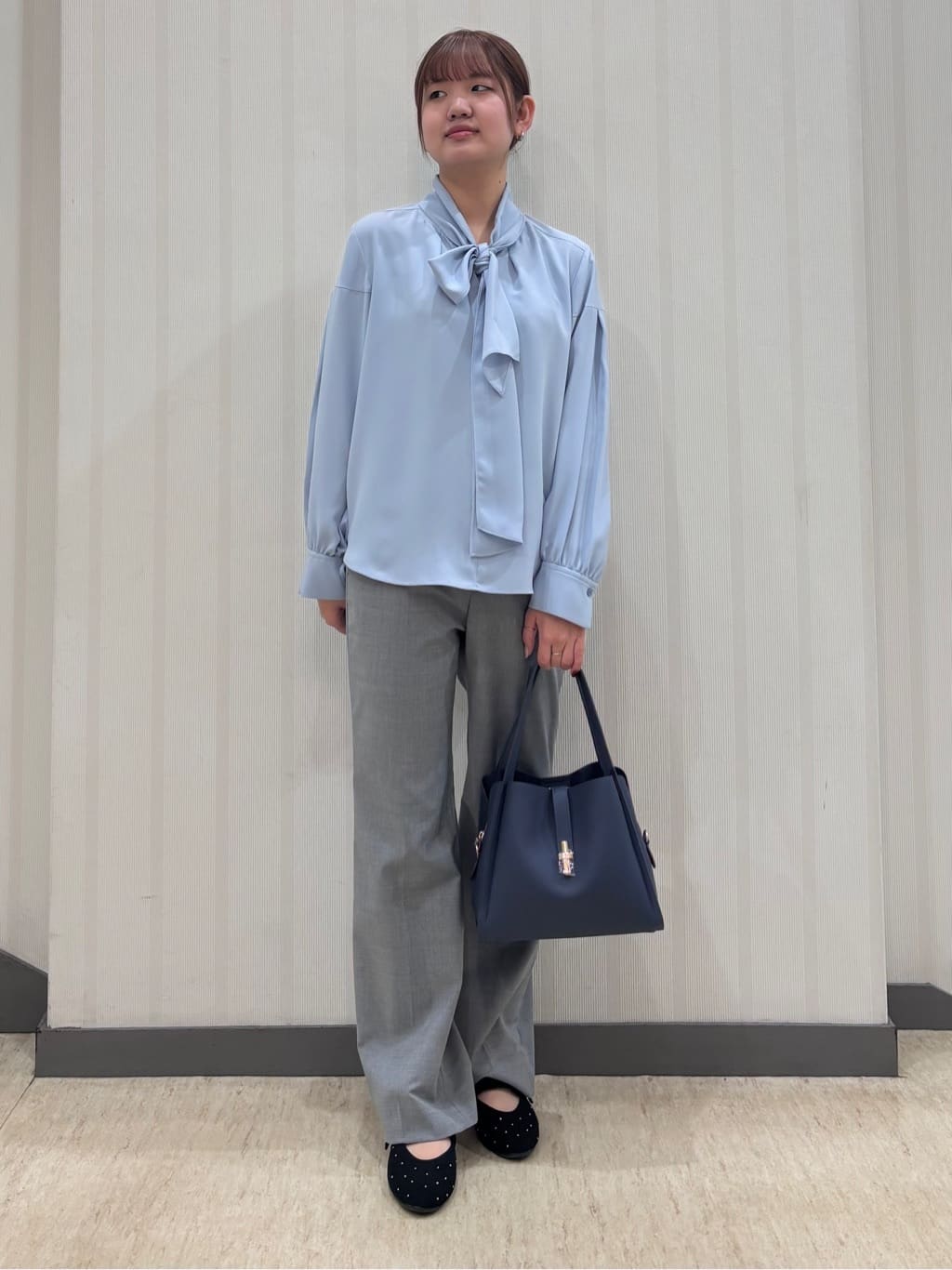 ちひさんの「INDIVI｜【ウール混／スーツ】ストレートパンツ」を使ったコーディネート