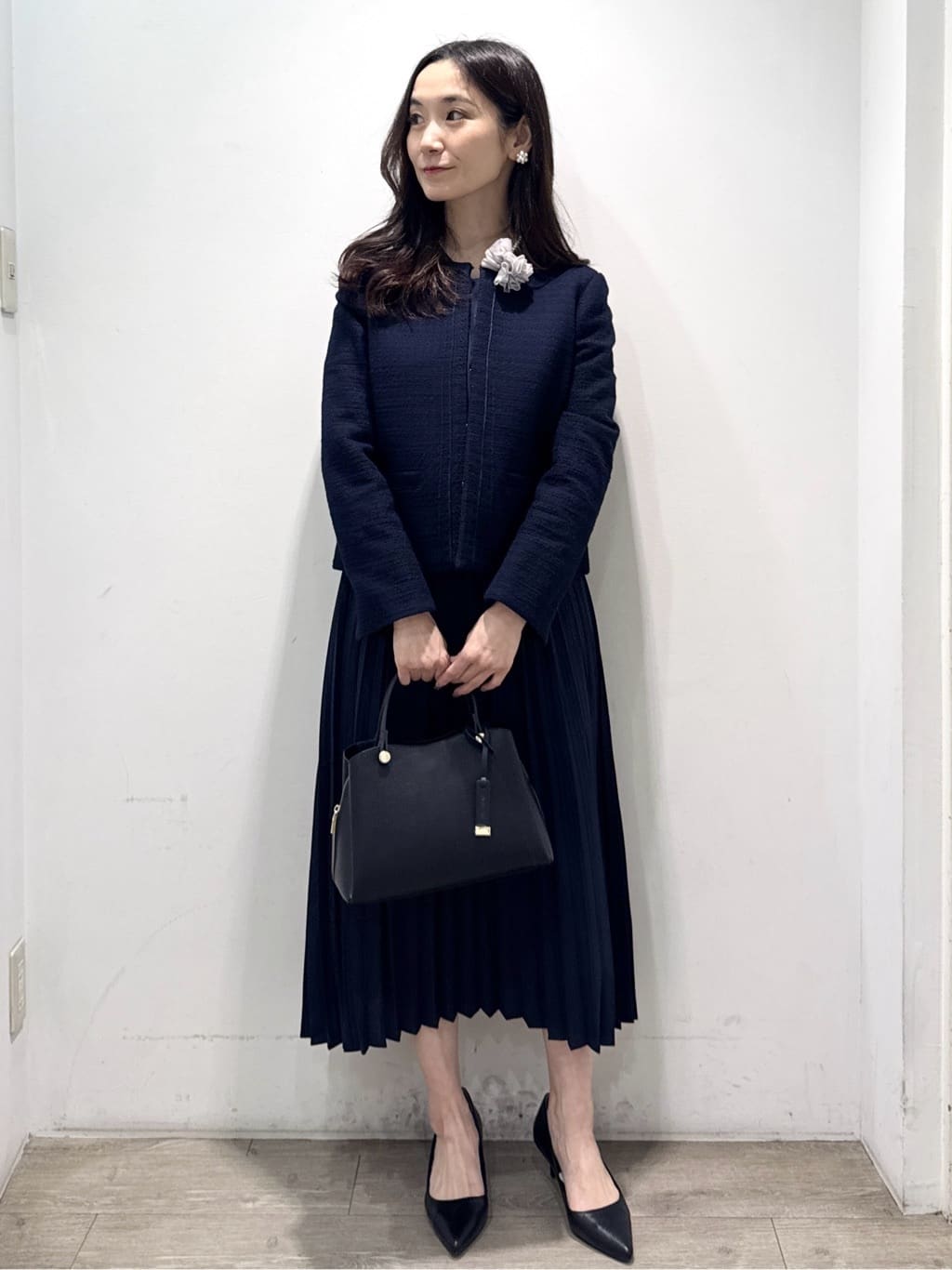 yuicciさんの「OPAQUE.CLIP｜《通勤対応》ジョーゼットプリーツワンピース【洗濯機OK】」を使ったコーディネート