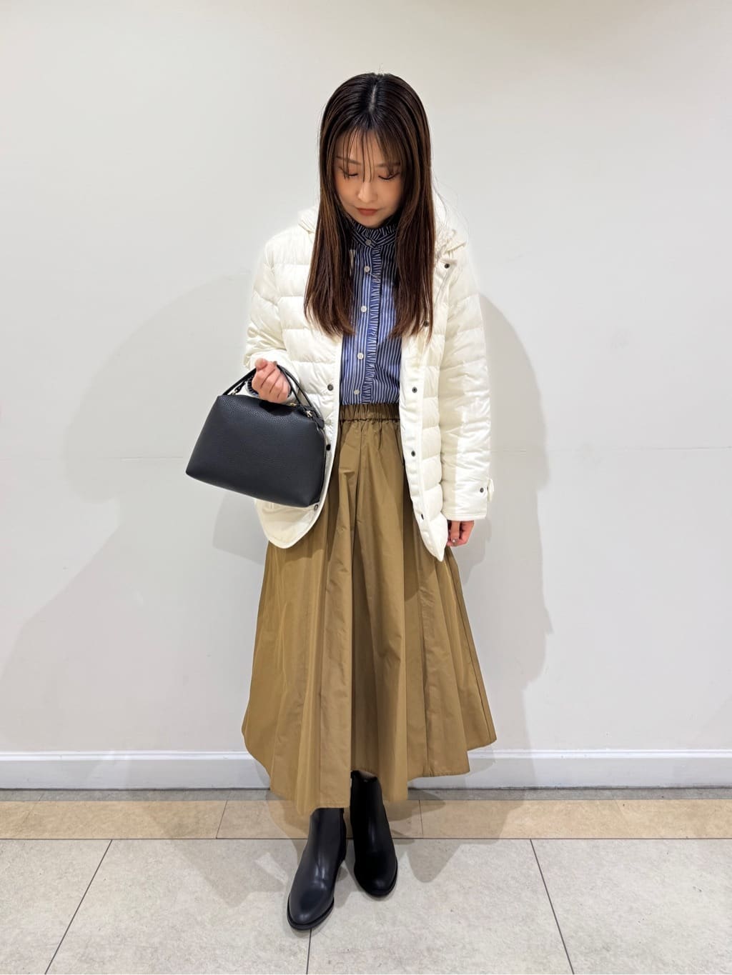 haruさんの「Dessin｜【撥水・2WAY】ミュラーダウンコートミドル丈」を使ったコーディネート