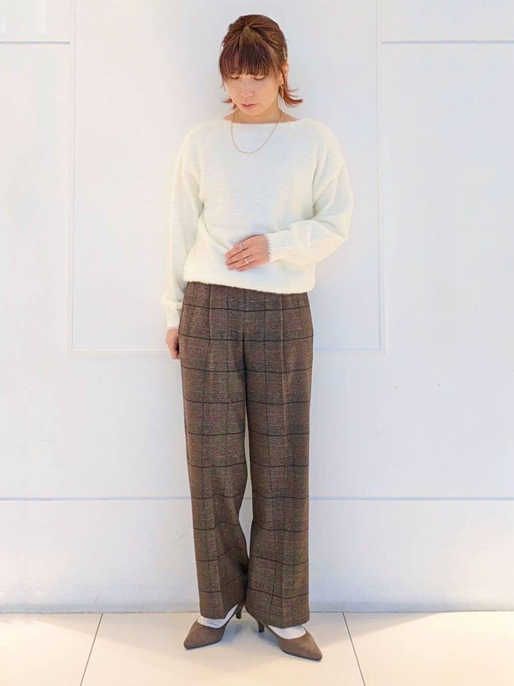 4410さんの「THE SHOP TK｜【華やかで柔らか】ふわふわフェザーニット/洗える・前後2WAY」を使ったコーディネート
