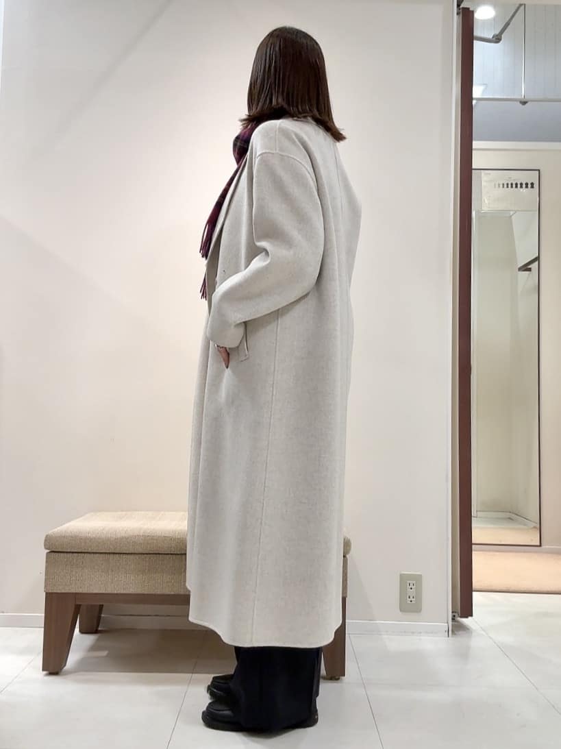 YUIさんの「UNTITLED｜【ロング丈/軽やか】テーラード　リバーコート」を使ったコーディネート