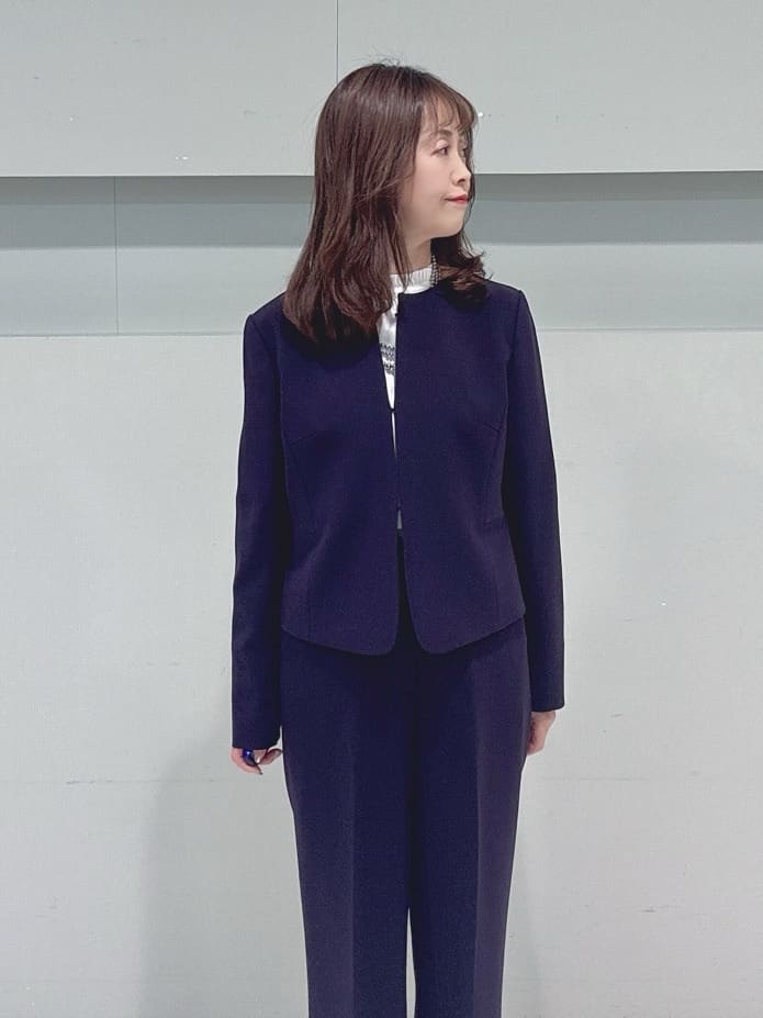 makiさんの「UNTITLED｜◆【セレモニー/定番人気】ハイネックフリル ブラウス」を使ったコーディネート