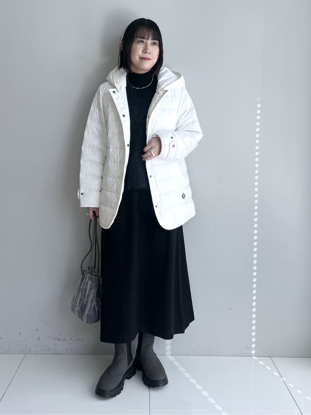 Hirokaさんの「Dessin｜【2点セット・洗える】シャギーベストニットワンピース」を使ったコーディネート