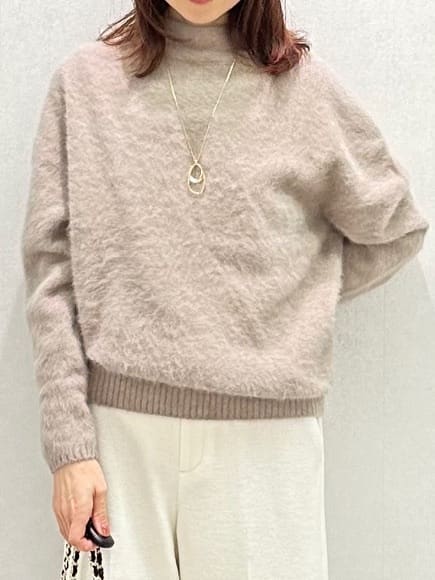Miwaさんの「UNTITLED｜【大人な品格/ふわふわニット】フォックスカシミヤ コクーンニット」を使ったコーディネート