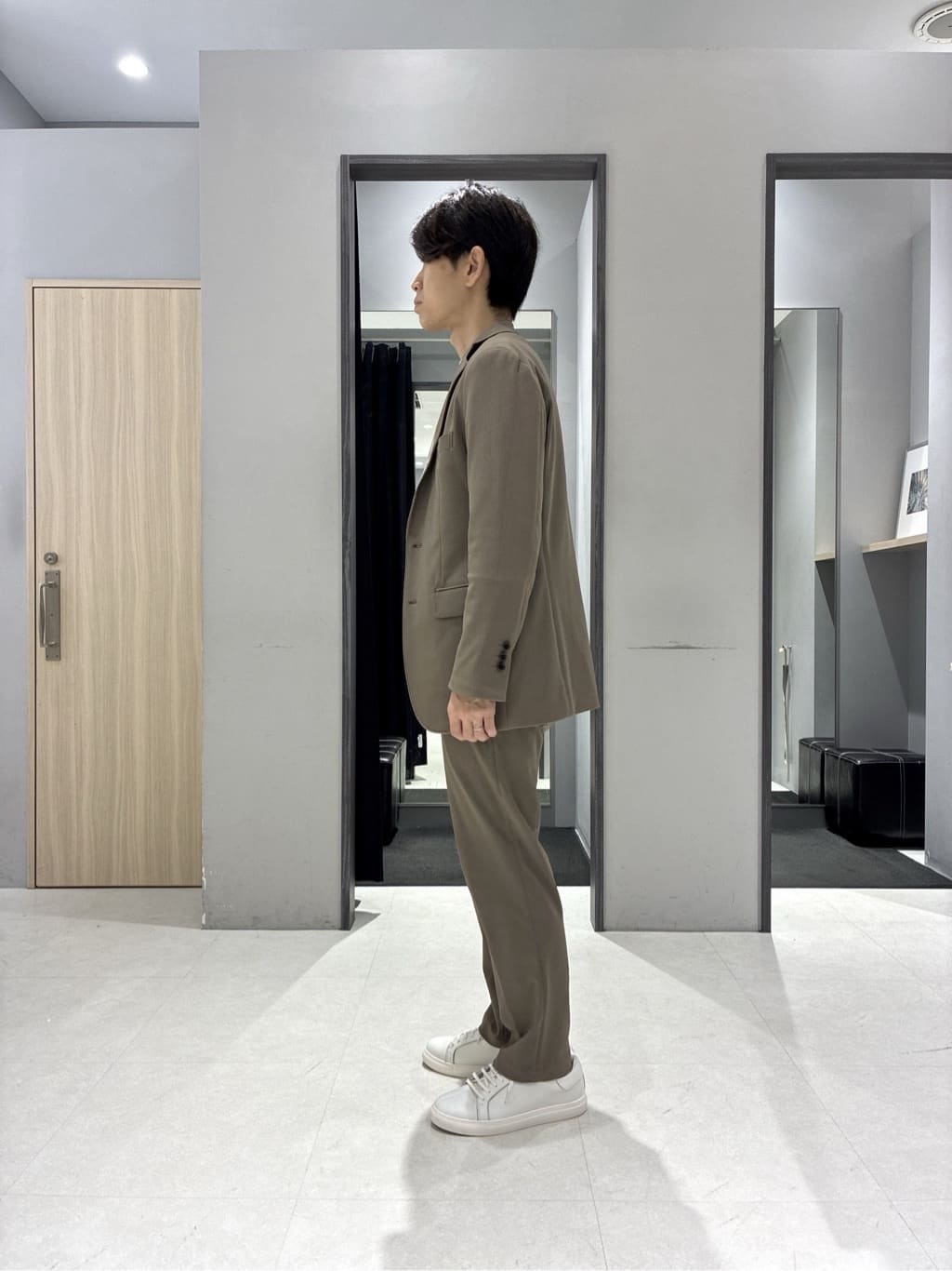 わいずみさんの「TAKEO KIKUCHI｜【360&deg;ストレッチ／セットアップ対応】None Of Stress ジャケット」を使ったコーディネート
