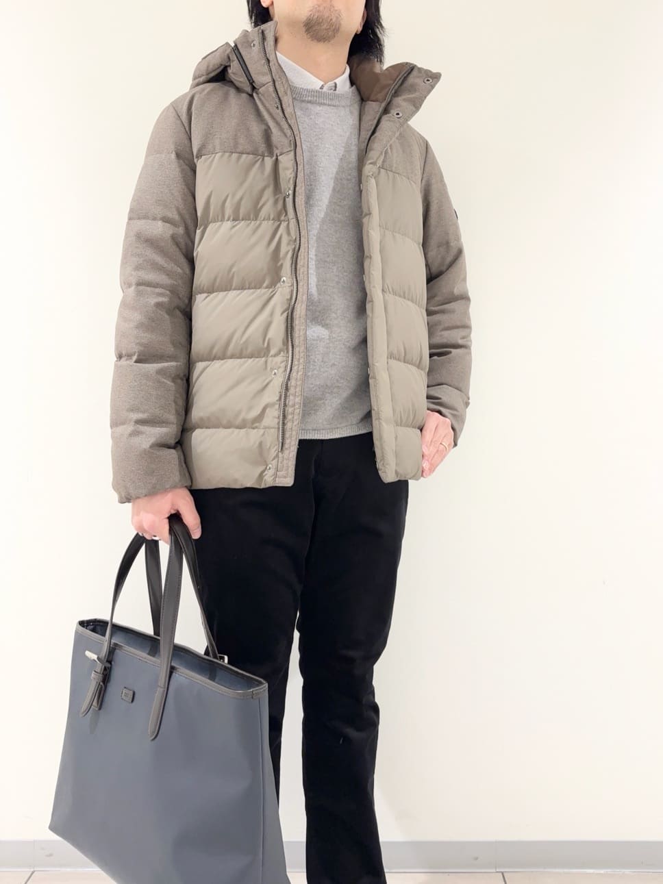 及川さんの「TAKEO KIKUCHI｜カラーコンビ ダウンブルゾン」を使ったコーディネート