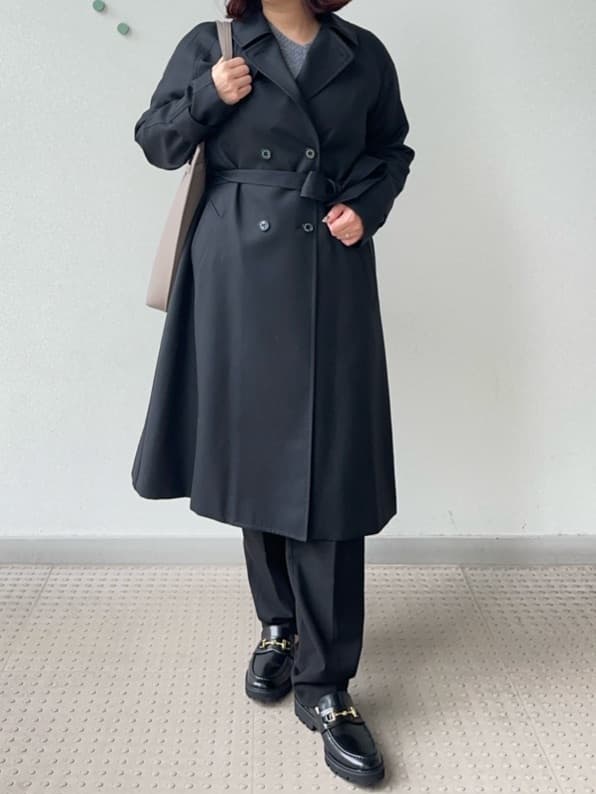 Asamiさんの「DRESSTERIOR｜アルパカブレンドVネックニット」を使ったコーディネート