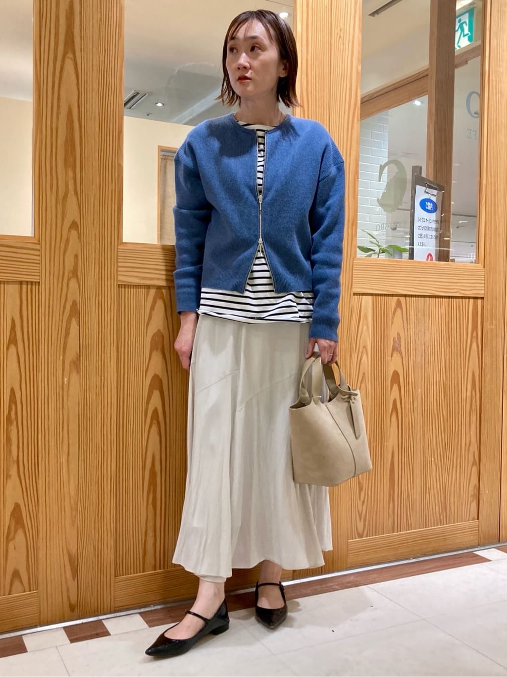 ゆうさんの「UNTITLED｜【ゆったりサイズ／着丈短め】ジップニットカーディガン」を使ったコーディネート