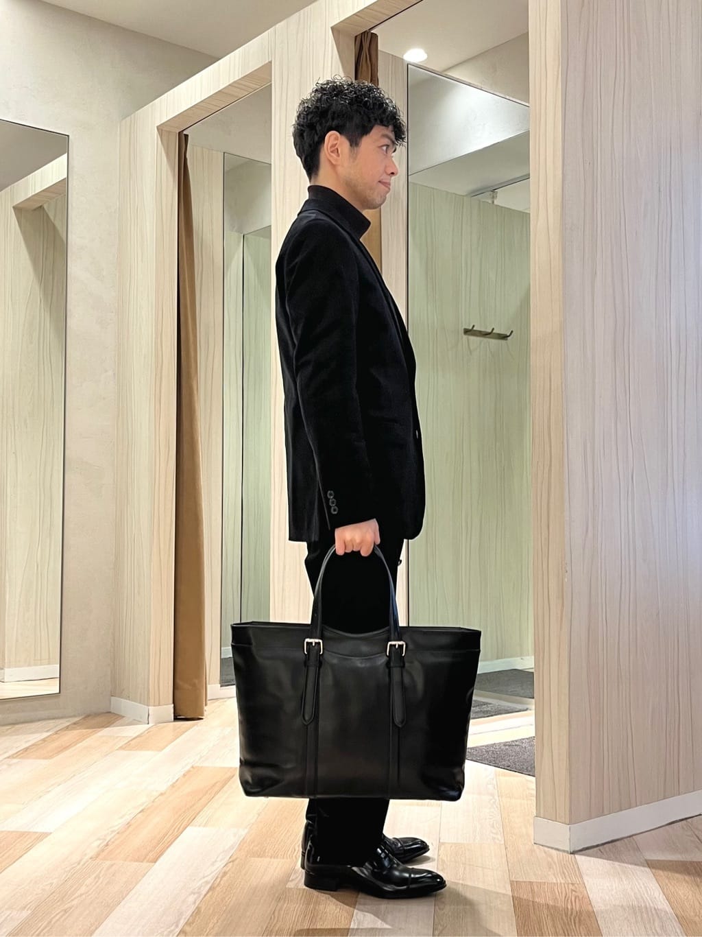 URAさんの「TAKEO KIKUCHI｜【Sサイズ～】ストレッチコーデュロイ ジャケット」を使ったコーディネート