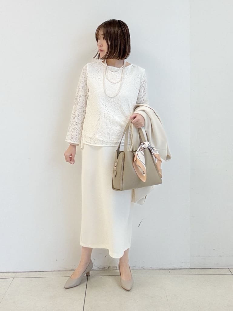 yoshiyaさんの「INDIVI｜【マルチWAY】3点セットパール調ネックレス」を使ったコーディネート