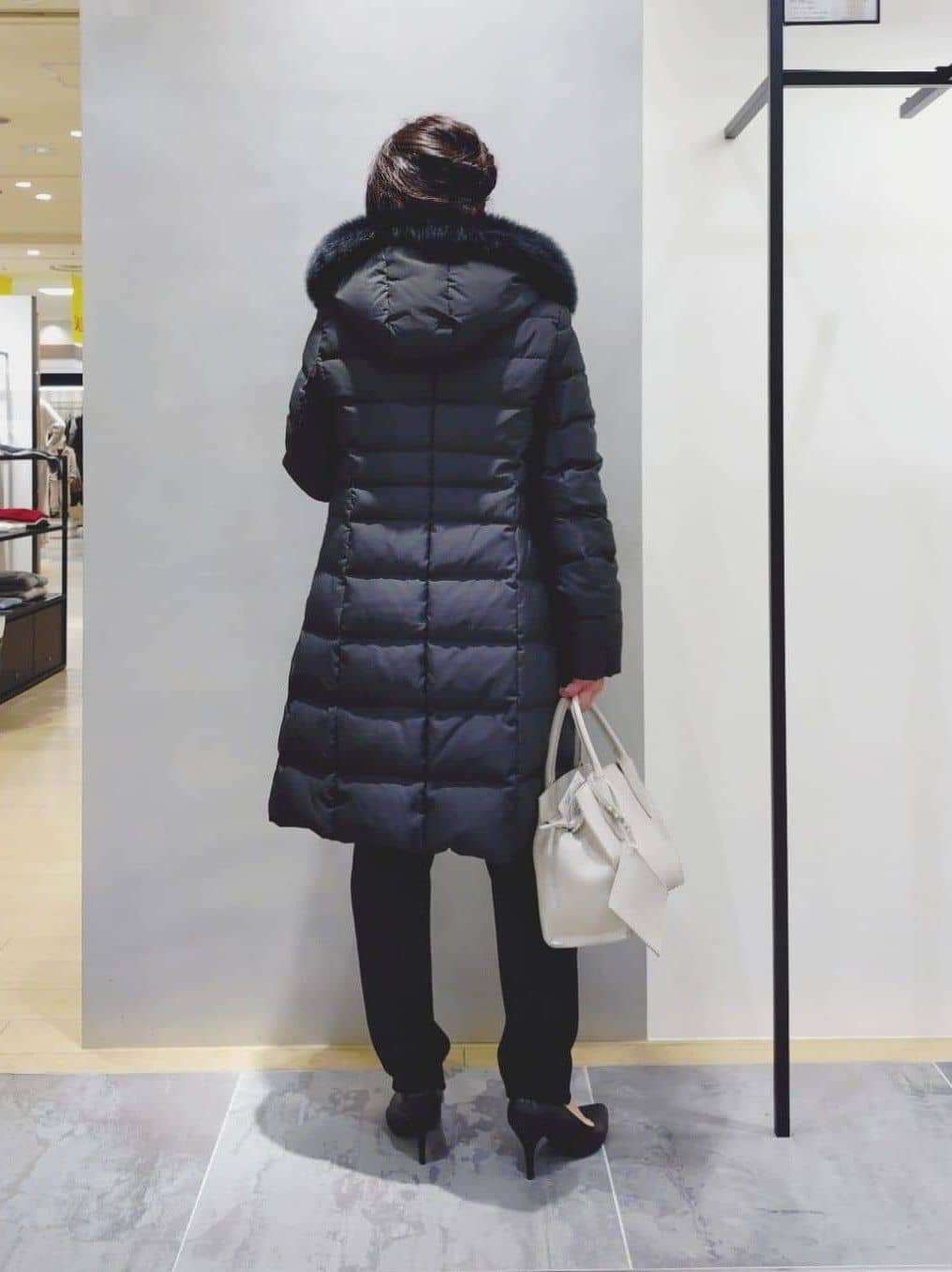 TOMOMIさんの「INDIVI｜【洗える】ジョーゼットボウタイブラウス」を使ったコーディネート
