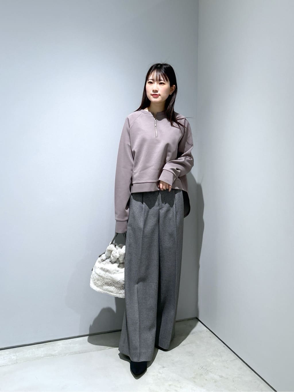 Renoさんの「INDIVI｜ミックスショルダーバッグ」を使ったコーディネート