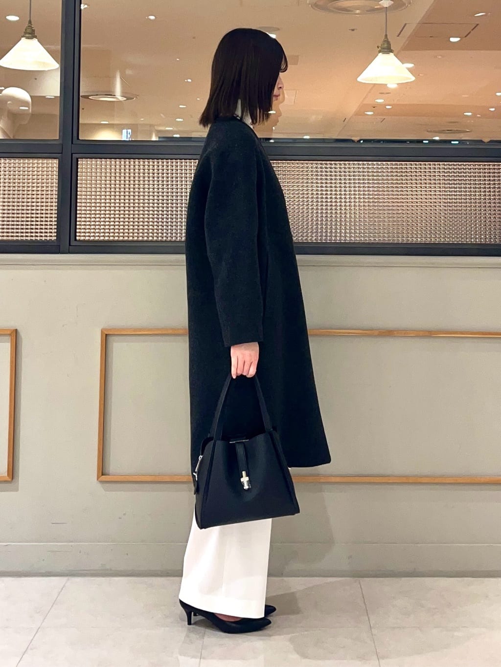 kumiさんの「INDIVI｜【洗える／毛玉になりにくい】エクストラファインウール リブタートルニット」を使ったコーディネート