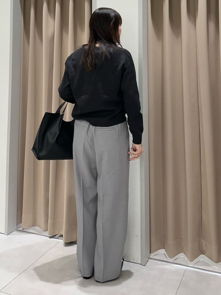 cottonさんの「THE SHOP TK｜【S-XLサイズ/上品見えが叶う】Vネックニット/洗濯機OK」を使ったコーディネート