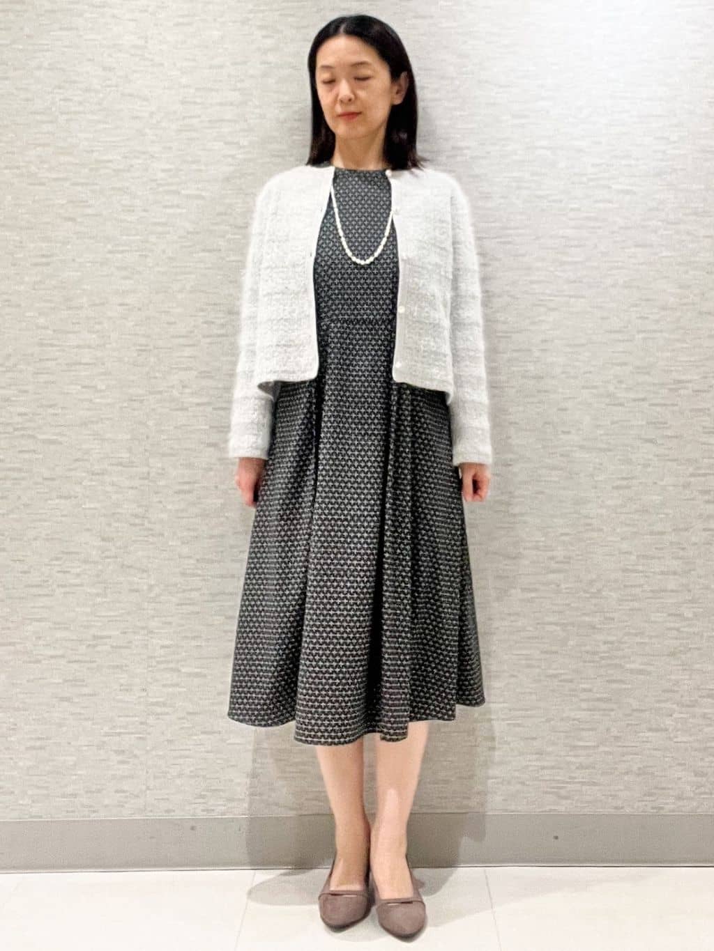 marikoさんの「Reflect｜【お食事会やお出かけに◎】ふんわりジャカード編みカーディガン」を使ったコーディネート