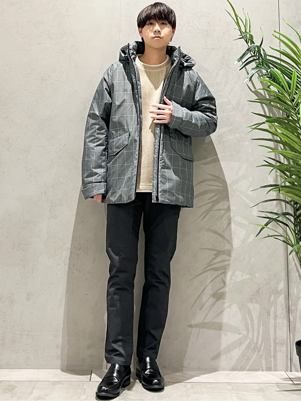 SHI-MAさんの「THE SHOP TK｜【軽くて、暖かい】SORONA／ソロナ 中綿ブルゾン 防風/軽量/洗濯機OK/フード脱着可」を使ったコーディネート