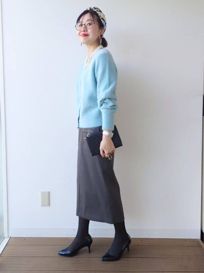 MUTSUKOさんの「UNTITLED｜【ふわふわニット/前後2WAY】フォックスカシミヤカーディガン」を使ったコーディネート