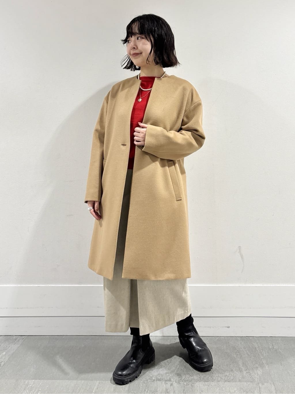 モエカさんの「UNTITLED｜【アンサンブル可/洗える】シルクウールカシミヤ ドルマンスリーブニット」を使ったコーディネート