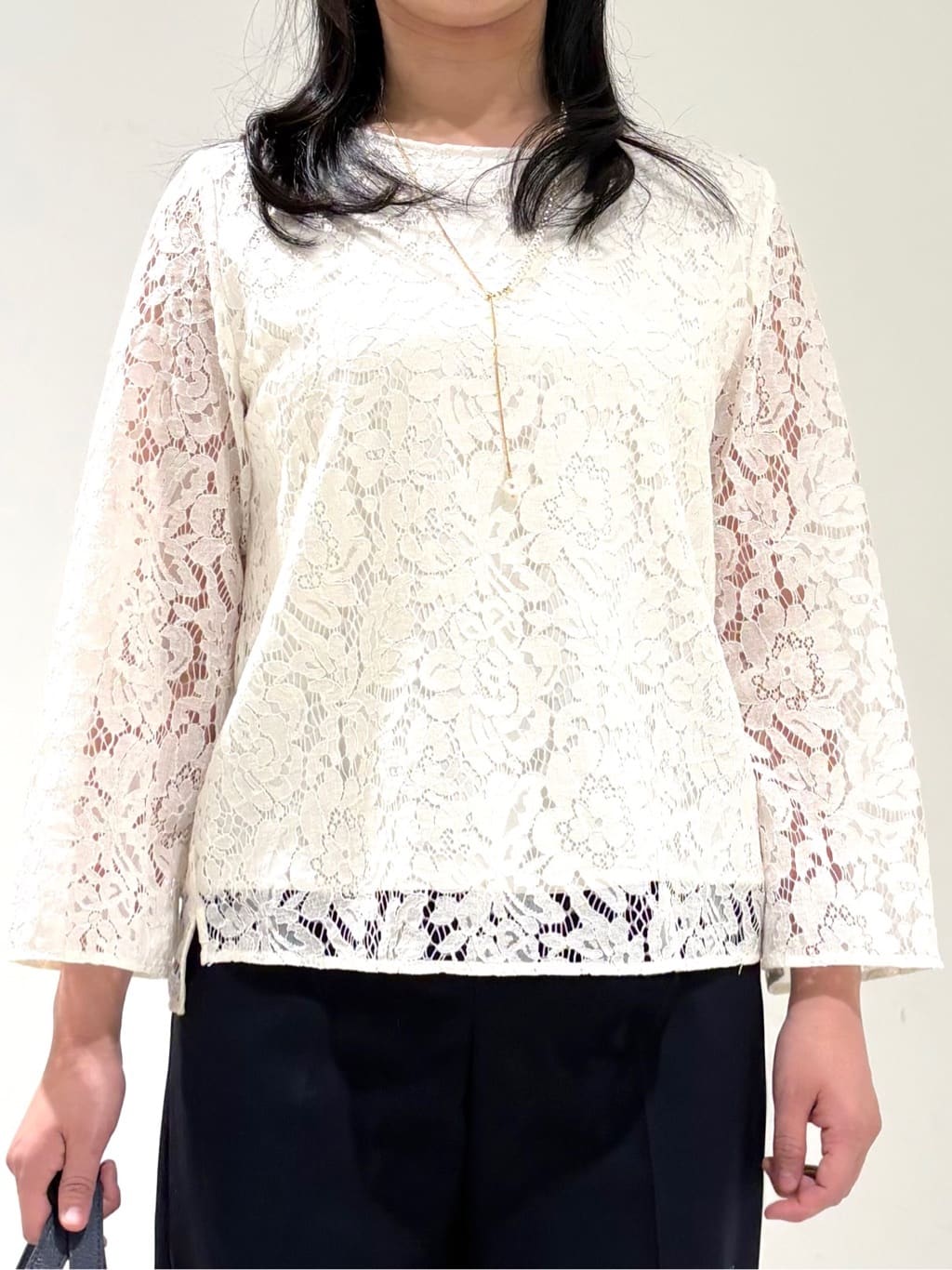 momokoさんの「INDIVI｜【洗える／UVケア／スーツ】ストレッチノーカラージャケット」を使ったコーディネート