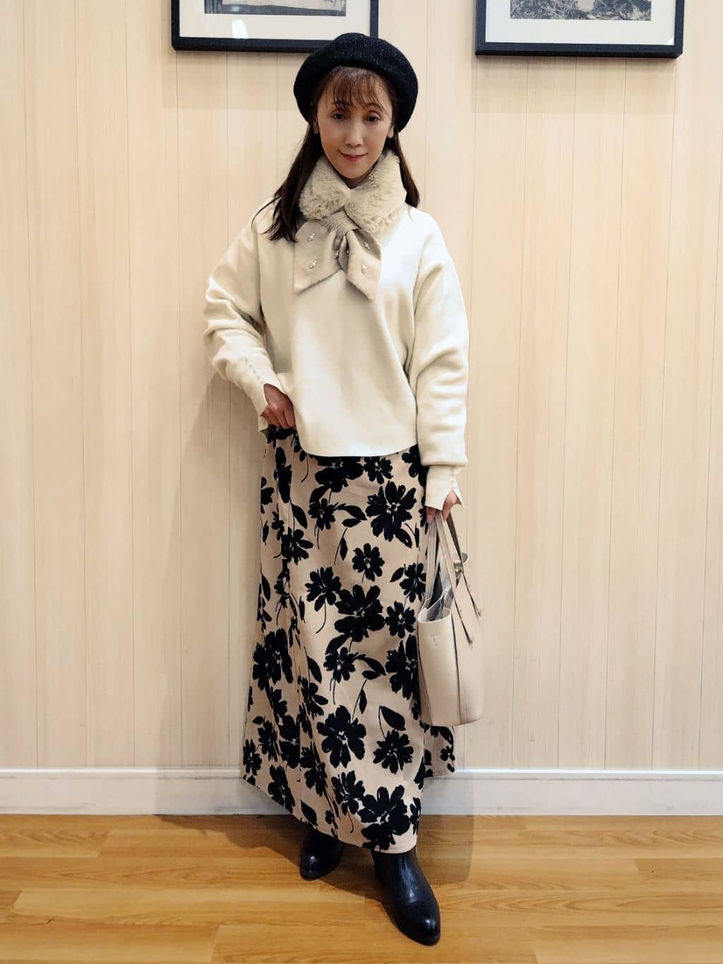 yseさんの「SHOO･LA･RUE｜【S-LL】華やかで主役 花柄Aラインスカート」を使ったコーディネート