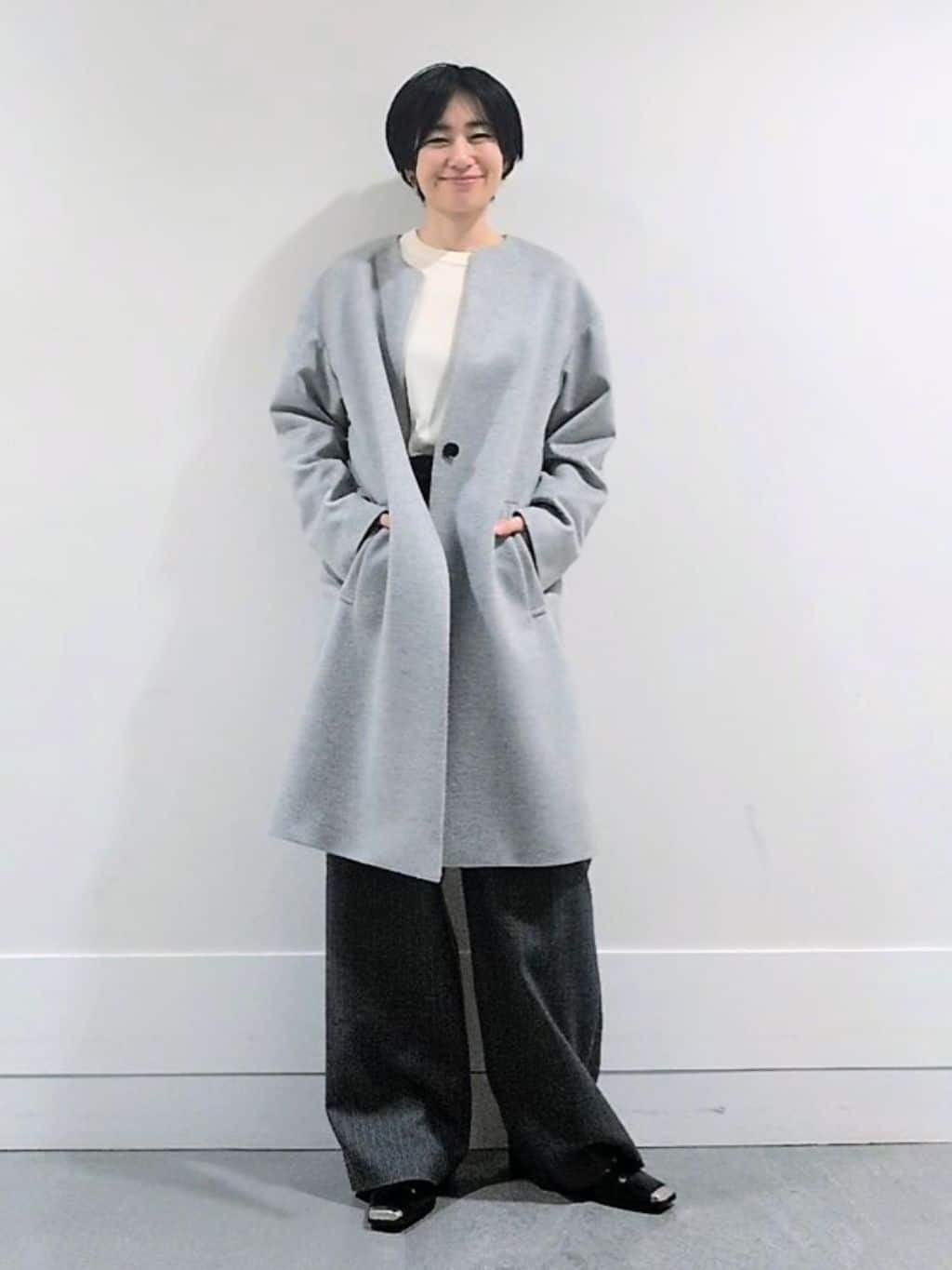 ミズタさんの「UNTITLED｜【8色展開／コンパクト丈】レーヨン混 コクーンニット」を使ったコーディネート