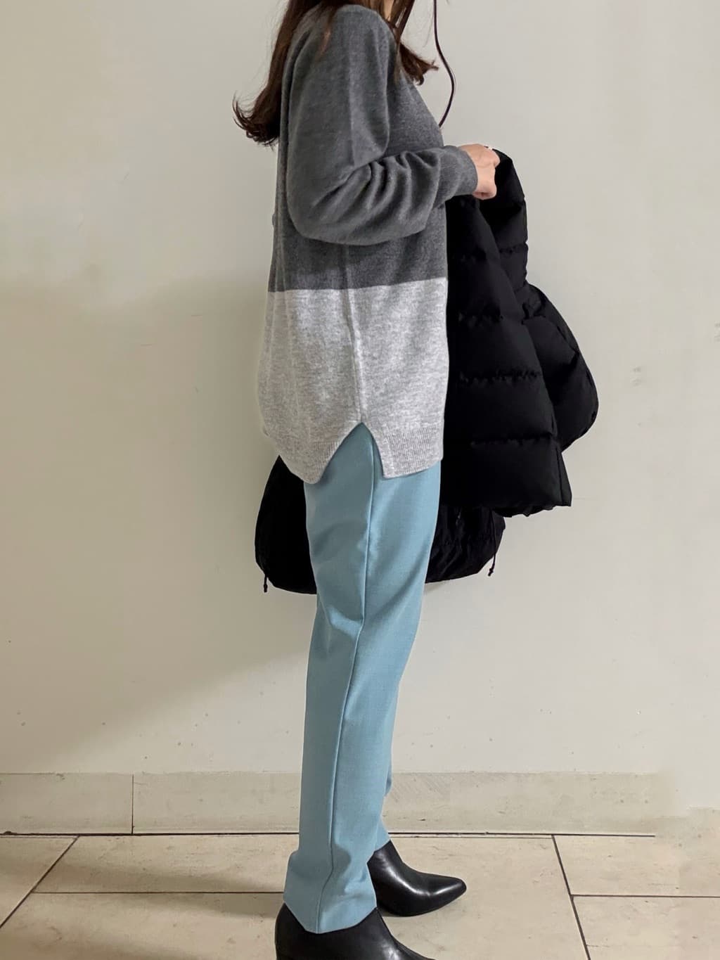 kahoさんの「INDIVI｜【洗える／チュニック丈／カシミヤ混】スリットデザインVネックニット」を使ったコーディネート
