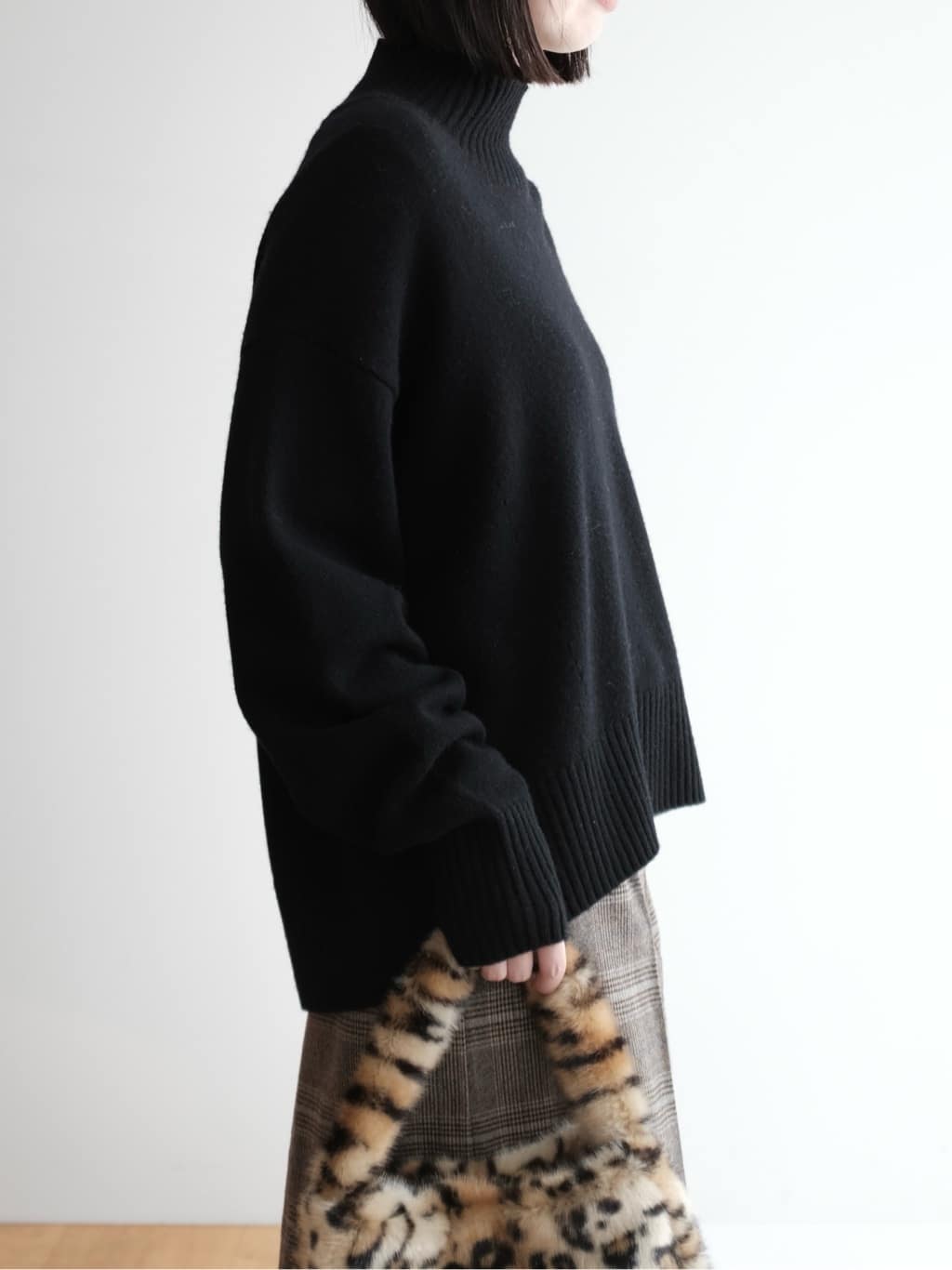 Kishimotoさんの「DRESSTERIOR｜◆ショートブーツ」を使ったコーディネート