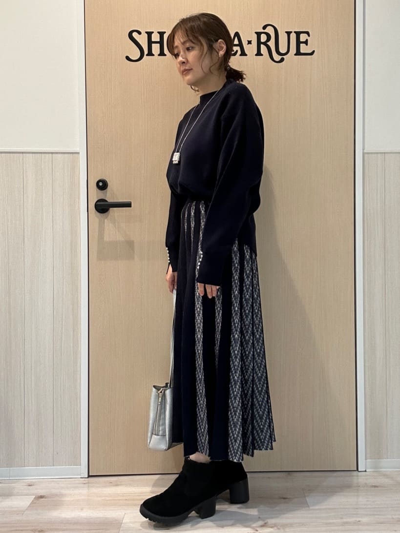 funafunaさんの「SHOO･LA･RUE｜【洗濯機可/セットアップ可/インせず着られる】もちもち裾ラウンドニット」を使ったコーディネート