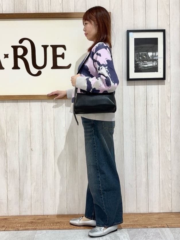 みきぽんさんの「SHOO･LA･RUE｜【洗濯機可/S-LL】1枚で華やかに ラメ入りニュアンス柄ニット」を使ったコーディネート