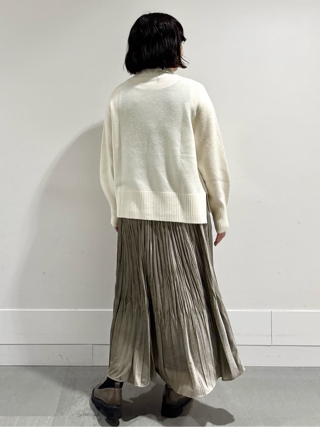 モエカさんの「UNTITLED｜【8色展開/洗える】ウールカシミヤ ハイネックニット」を使ったコーディネート