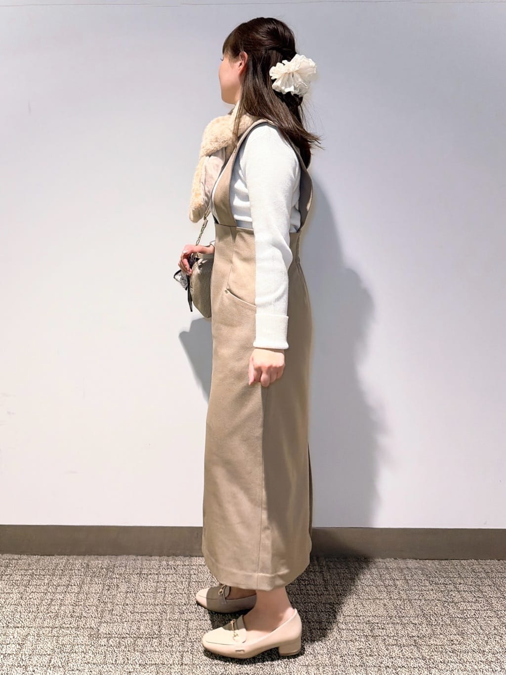 みーさんの「grove｜【ウエストゴム】美シルエットなハイウエストサス付きスカート」を使ったコーディネート