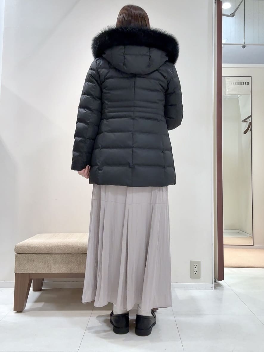 YUIさんの「UNTITLED｜【はっ水機能/フード取り外し可】ミディダウンコート」を使ったコーディネート