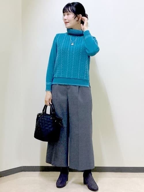  beni_gingerさんの「Reflect｜【ほんのりラメ感◎】ふわふわフェザーヤーンハイネックニット」を使ったコーディネート