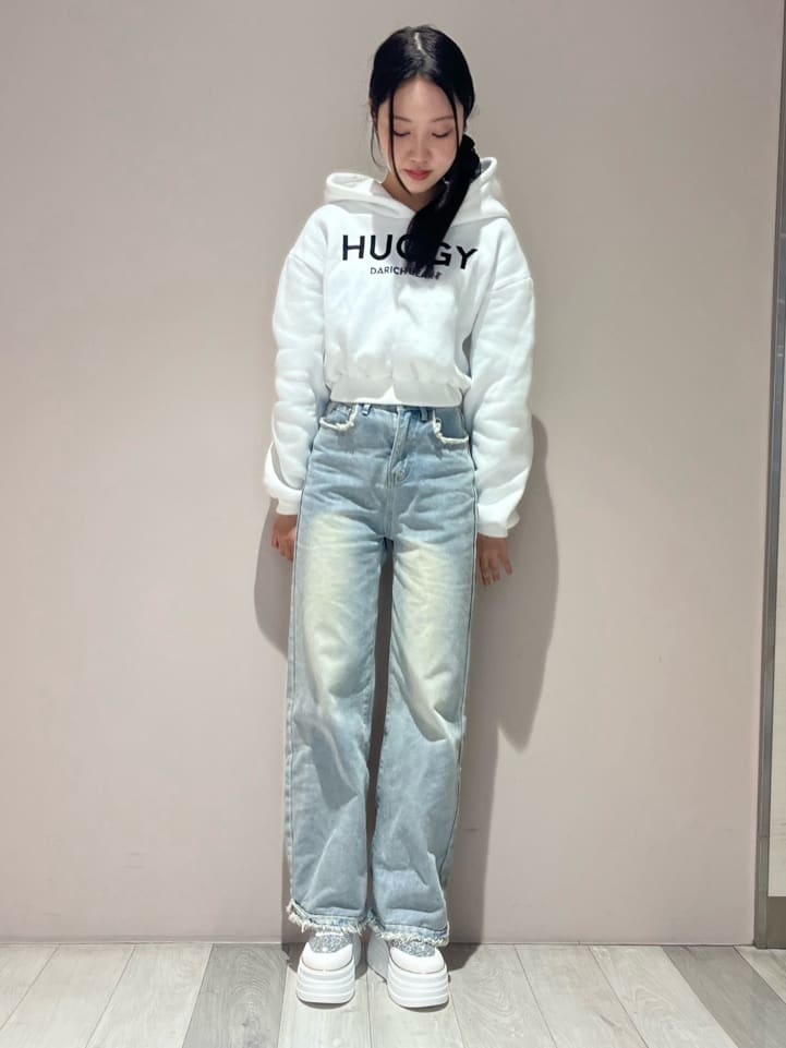 kaaさんの「ESPERANZA｜ゴールドライン厚底フラットスニーカー」を使ったコーディネート