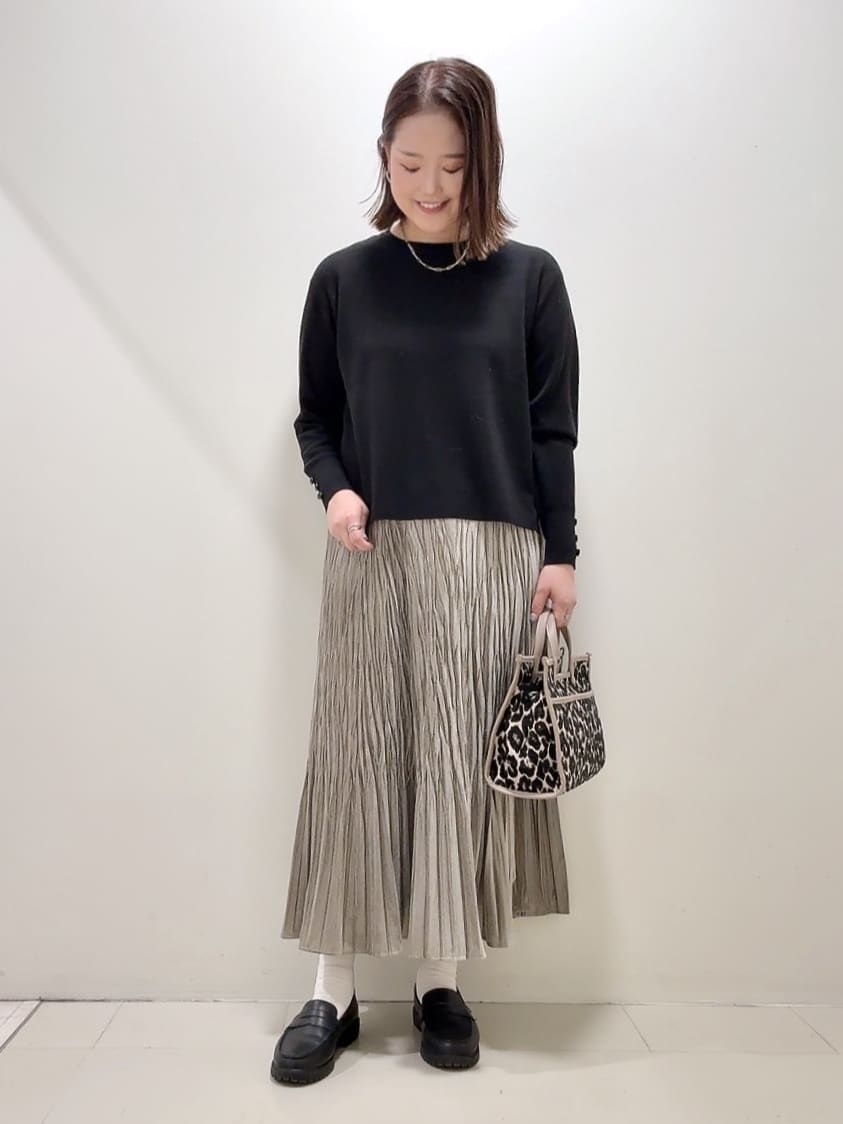 YUIさんの「UNTITLED｜【トレンド/ジレ】フェイクファーベスト」を使ったコーディネート