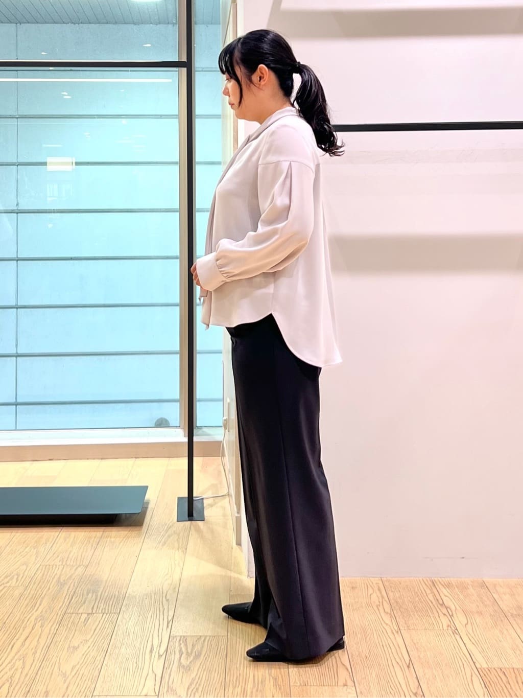 shimaさんの「INDIVI｜【洗える／UVケア／スーツ】ストレッチノーカラージャケット」を使ったコーディネート