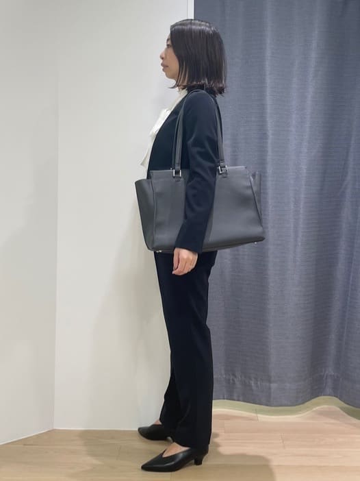 Mikoさんの「INDIVI｜【洗える／UVケア／スーツ】ストレッチテーラードカラージャケット」を使ったコーディネート