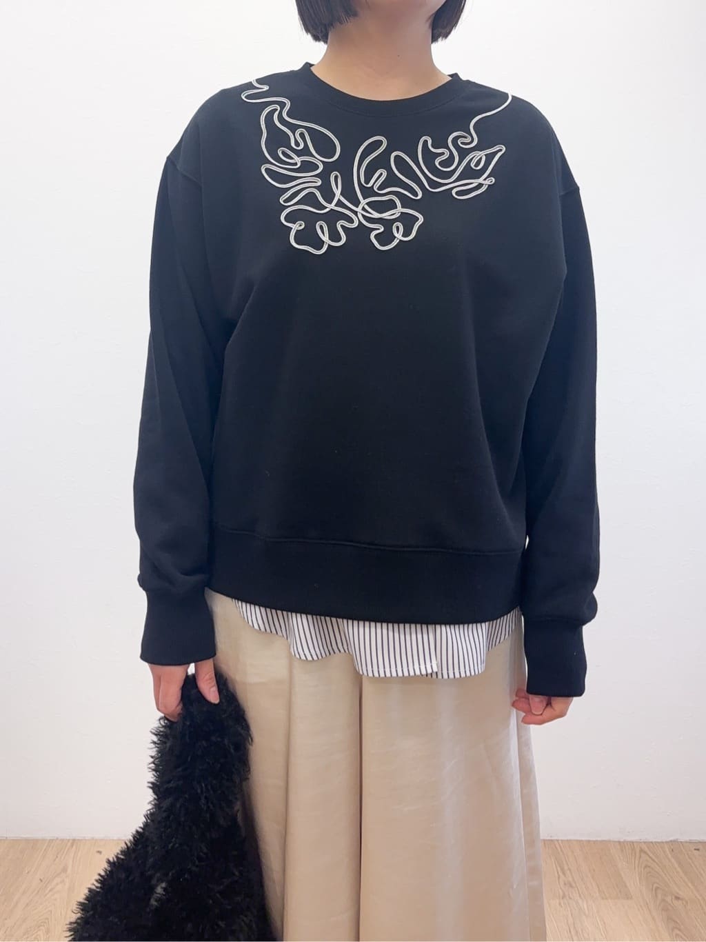 Takeさんの「OPAQUE.CLIP｜コード刺繍裏毛プルオーバー【洗濯機OK】」を使ったコーディネート