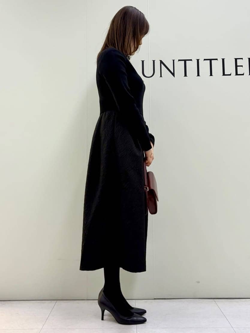 Sakaiさんの「UNTITLED｜【大人フェミニン/トレンド】ニット&times;ジャカード ドッキングワンピース」を使ったコーディネート