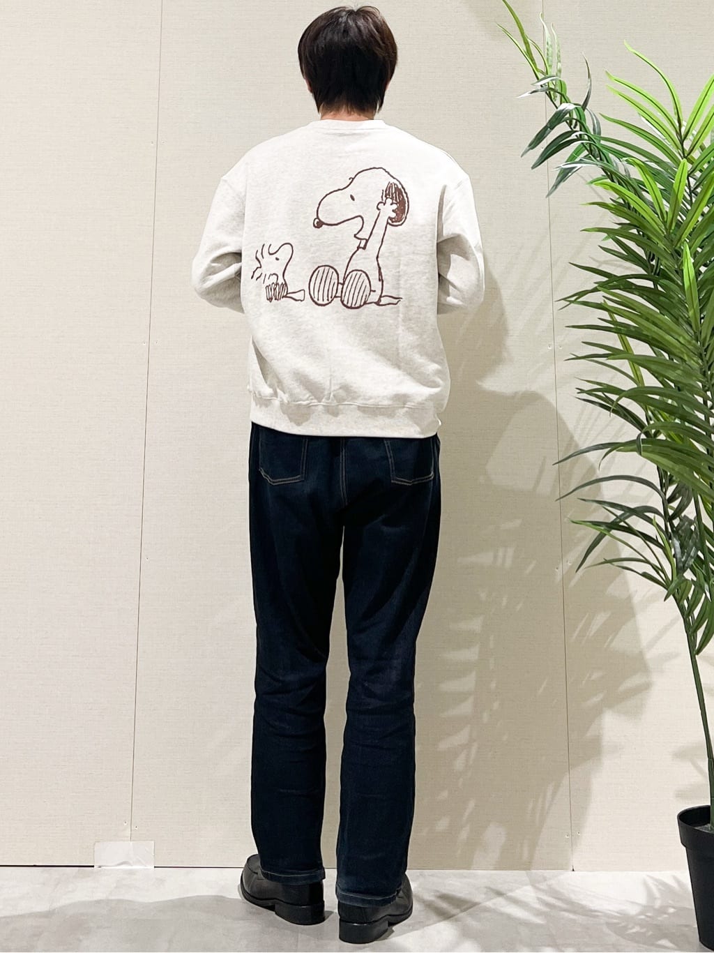 SHI-MAさんの「THE SHOP TK｜PEANUTS ／ ピーナッツ スヌーピー ミニ裏毛スウェット」を使ったコーディネート