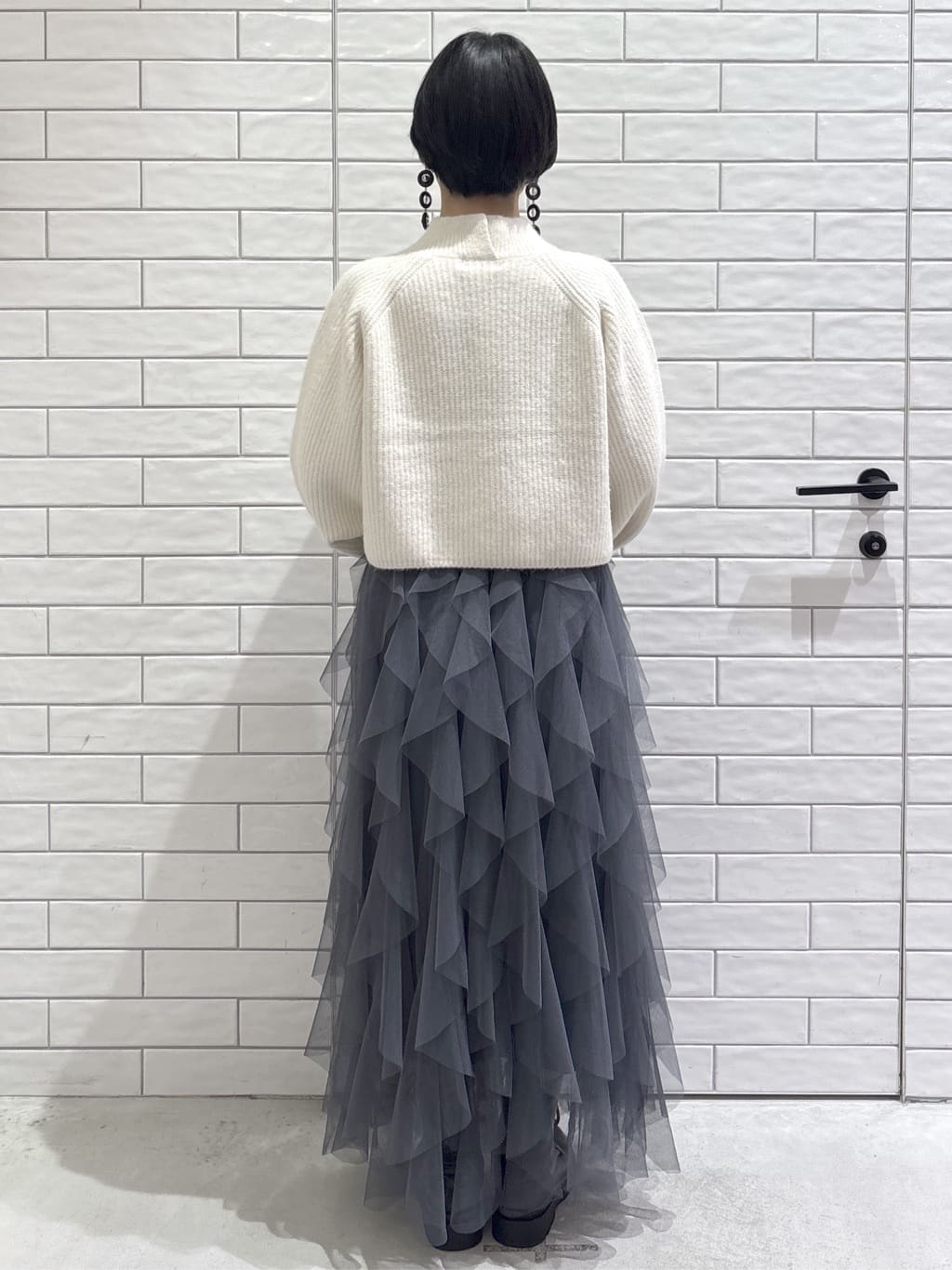 ayumiさんの「OPAQUE.CLIP｜MIXミドルゲージショートあぜニット【洗濯機OK】」を使ったコーディネート