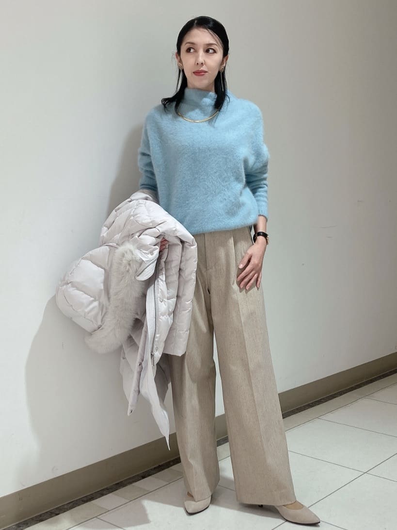 環さんの「UNTITLED｜【はっ水機能/フード取り外し可/防寒】ロングダウンコート」を使ったコーディネート