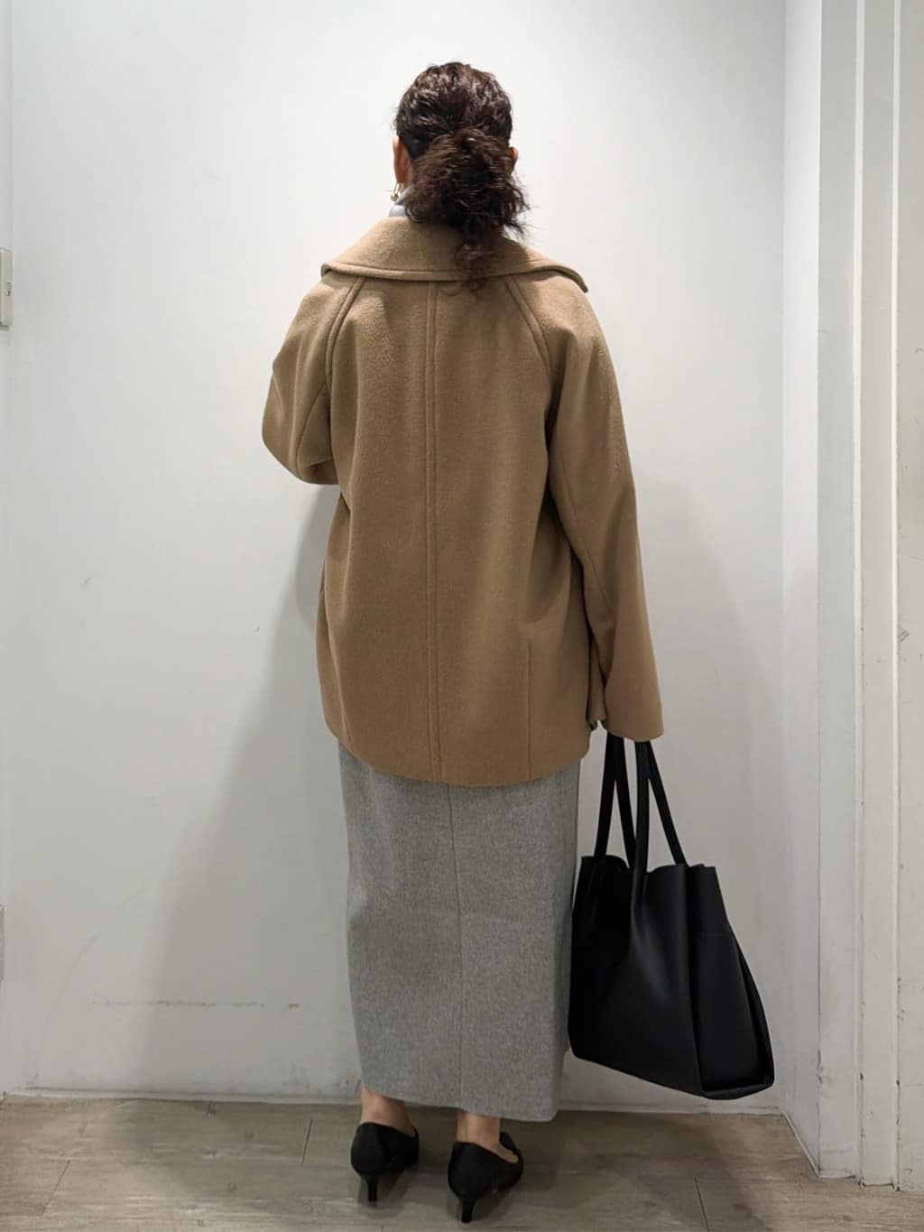 sumicaさんの「OPAQUE.CLIP｜カシミヤブレンドウールミドルピーコート」を使ったコーディネート